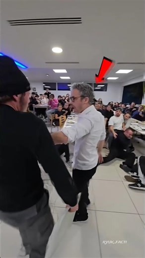 The strong supervisor 💪🏻.