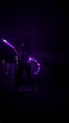 More color schemes to fall in love with 😍 #flowfairy #flowmies #antsonamelon #flowartistoftiktok #lightshow #edmtiktok