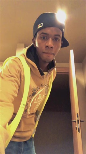 Vidéos de Alkaline sow🇬🇳🇲🇦🇪🇸 (@tidhina.sow) avec son original - Chē-Mohamed