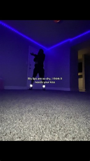 💙 (@onlyupset_)’s video of dry lips