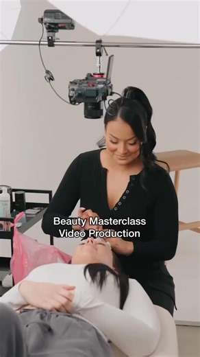 Rachel White | Rite Visuals on Instagram: "Looking to create educational content to sell in an online course? We’ve got your sorted. Enquire today to find out how we can help you plan & produce your online course 🎥 -— Interested in working together? Get in touch: info@ritevisuals.com.au To see more of our work: www.ritevisuals.com.au"