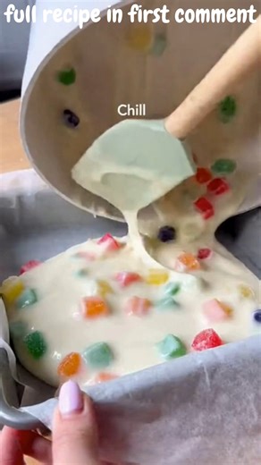 No-Bake Fruity Gumdrop Nougat Snowy Holiday Fruit Jewel Gumdrop Nougat Squares Recipe Ingredients: 2 cups white chocolate chips 1½ cups mini marshmallows | Easy Recipes