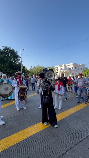 21K views · 1.9K reactions | Le damos inicio a el desfile de Josecito carnaval, toda Barranquilla está de luto ❤️ @sandragomezmol | Quilladc | Facebook