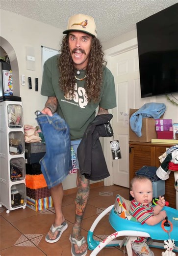 The Ultimate Guide to Men's Jean Shorts (Jorts)