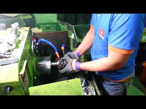 How to bore small engine cylinders