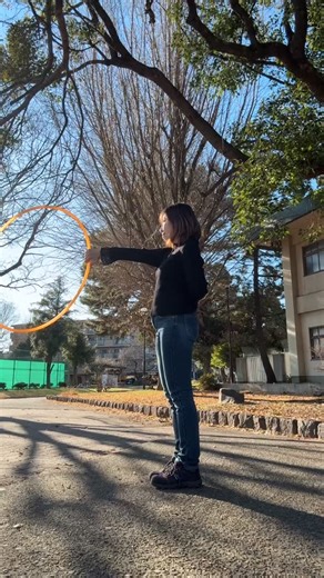 HITOMI | 公園練習 #hulahoop #hoopdance #ダンス#フラフープ#hooper hoop dance フープ東京 フープダンス フーパー 外練 リビングフーパー 公園 レッスン 振付 オトナダンス ring hooplove | Instagram