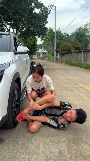 Survival Tips: My Dirty Feet Hurt So Much! 🦶😂