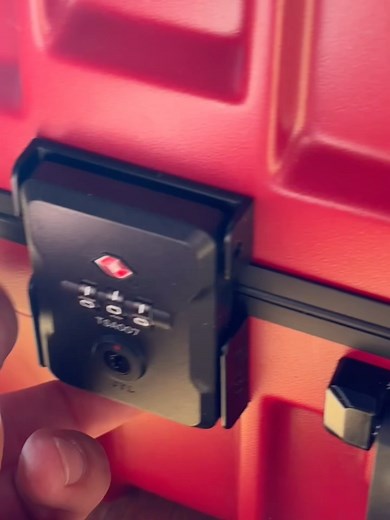 Resist'r Case Unboxed: A Comprehensive Review