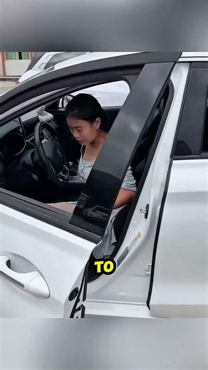 Driving With One Leg? Watch This. #shortsviral