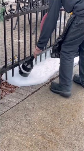 This Is How Fake Snow Is Made 🎄