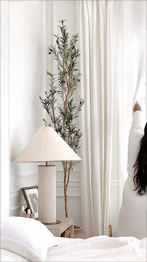 767K views · 25K reactions | time is flying by and i’m so thankful for this virtual gratitude journal journal.  09.01.22 #pocketsofpeace #nabelanoorhome | Nabela Noor | Facebook