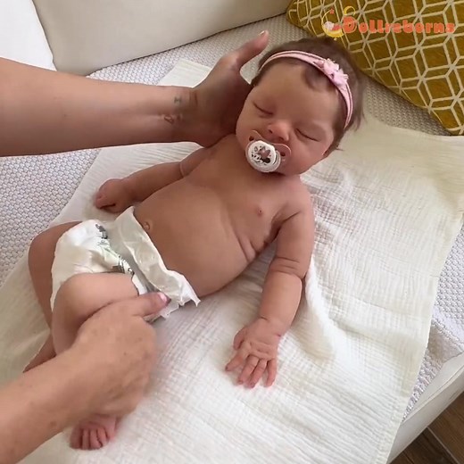 12 reactions · 5 comments | Every reborn doll is a masterpiece — soft to the touch, lifelike in detail, and full of love.  Whether you’re a collector or simply seeking comfort, these babies will melt your heart. ✨ Up to 25% OFF for a limited time!  Bring your perfect baby home today: www.dollreborns.com | Dollreborns | Facebook