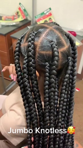 Jumbo Knotless Braids: The Ultimate Guide