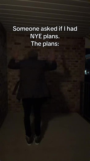 Someone asked my plans for NYE. Tearing somebody Flo to PIECES!