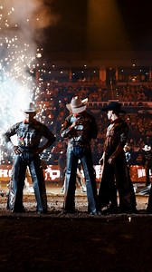 49K views · 952 reactions | ⚠️ 퐖퐄퐀퐓퐇퐄퐑 퐀퐋퐄퐑퐓: Missouri Thunder DETECTED IN THE AREA ⚠️ ⏰ 퐓퐇퐔퐍퐃퐄퐑 퐃퐀퐘퐒 | Aug 29-31 Springfield, MO | Great Southern Bank Arena ️ BE THERE ➡️ https://bit.ly/45rYIWX | PBR | Facebook