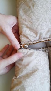 How to Fix a Zipper in Minutes_ The Easy Way #sewingtips #howtofix #stitching #diyhacks | StitchCrafting