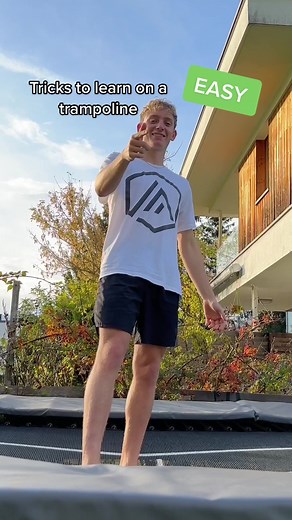 25 Easy Trampoline Tricks To Learn - Level MEDIUM 🤸‍♂️