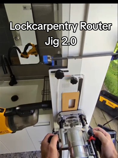 Caloundra Locksmith using his Lockcarpentry Router Jig 2.0 to retro fit a new lock strike plate, dust-free 👌 #routerjig #lockinstallation #locksmith #lockcarpentry #lockcarpentryrouterjig