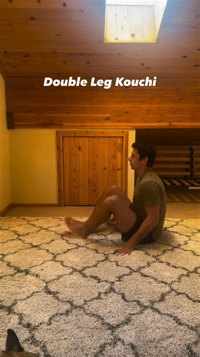 Looking to improve your hip mobility for Jiu Jitsu? Practice these leg pummeling drills - 1 minute each. 1) Seated Guard Single Kouchi 2) Seated Double Kouchi. 3) Supine Circles. 4) Supine Windshield Wipers. 5) Spider Guard Pummels. 6) Scissors. #jiujitsuflo #jiujitsu #bjj #mobility | Jiu Jitsu FLO