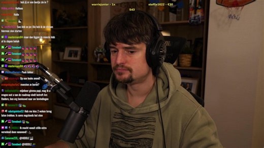 Minecraft Among Us op een trein | @GameMeneer