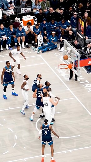 Tips From Kyrie Irving That Every Guard Should Steal! ⛹️‍♂️ ✅ Shoulders forward and hips back ✅ Uses inside shoulder and pocket dribble to protect the ball ✅ Stays low on his drive Video Credit: @elijvhsmith | ILB Basketball Training