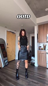 Lil corporate goth fit 🕷️ | Red Ravenx