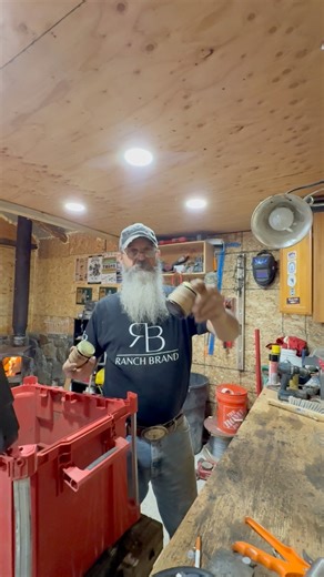 #montanawolftrapper #wolftrapper #coyotetrapper #offgridlifestyle #historychannel #mountainmen #predatormanagement NightHawk Pro Gear Spy High Mounting System Funke Trap Tags & Supplies Duke Traps Ranch Brand Meat Company | Paul Antczak