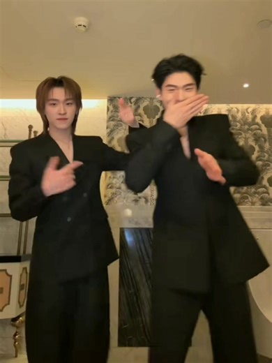 Exploring My World: Thomas Kong Adventures