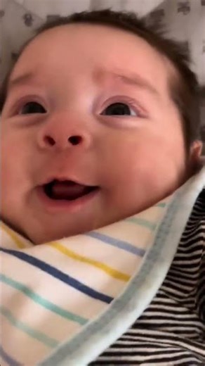 Our toddler is now the best kitchen helper! 🧑‍🍳 #montessori #kidsactivities #momwin