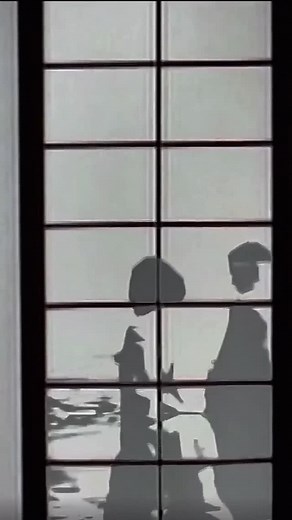 “Glory of Love”, de Peter Cetera, foi escrita por ele, junto com Diane Nini (sua esposa na altura) e David Foster, o produtor da canção. A música foi criada para o filme “Karatê Kid II” e, de acordo com Cetera, a intenção era que fosse um sucesso, independentemente do filme. #karatekid #petercetera #love #80s #90s | Musicas lendárias IG