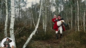 "J'ai un cheval qui parle! - Alors, qu'est-ce qu'on fait, on rentre? Des hallucinations! Des hallucinations! Oh!" 🤪(Fantômas contre Scotland Yard) | We Like Louis De Funès