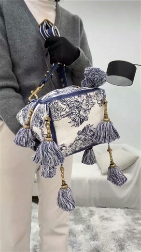 [Pre-Loved] DIOR M1317CRVX Debuckle Bucket Shoulder Bag 147025167