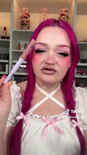 Embrace the Pink: Revlon Skyline Lipstick Review