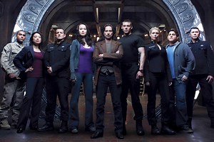 A Decade Later, Stargate Universe Stars Still Down For Revival of SYFY's SG-1 Spinoff