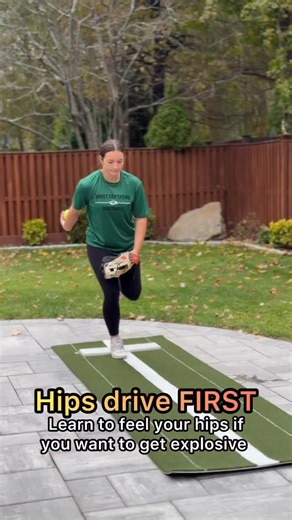 What really leads to things like crow hopping and drag foot collapse? The most common cause of these big time mechanical issues is improper use or improper timing of the hips when you push off the rubber When you first push off the rubber, it’s the HIPS and the stride leg knee that go first Not the head, not the upper body, and not the chest. We also doing push straight up and immediately lock out the leg on the rubber. And we definitely do not immediately turn sideways and pull everything open 