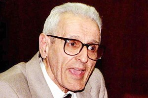 The First 'Dr. Death,' Jack Kevorkian, Helped 130 Patients Commit Suicide With Euthanasia | Oxygen