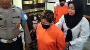 Fakta Oma Muncikari Open BO di Kos 28: Rajin Beri Sumbangan, Tak Sangka Ternyata Bisnis Prostitusi  - Tribunjakarta.com