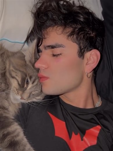 Y todo el tiempo estoy pensando en tí... @Aaron Mercury 😺 👑 😘 😍 #fyp #aaronmercury #mercurials #viraltiktok #paratiiiiiiiiiiiiiiiiiiiiiiiiiiiiiii