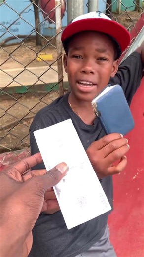 The Bible or 100 dollars #inshot #humor #duo #reflectionsoftheday #funny