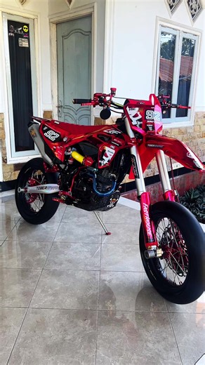 CRF 150 Supermoto — Quick Guide and Highlights