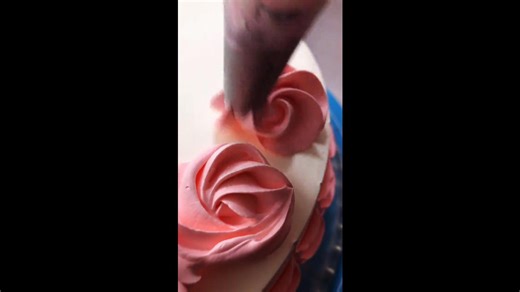 Idealizing Pink With Roses Toppings Icing Cake