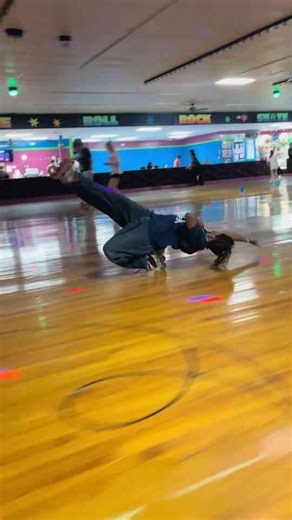 Sometimes it feels like we’re going nowhere: Longboard session & kickflip moments