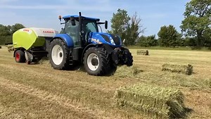 New CLAAS QUADRANT Square baler installed today in north Lincolnshire | CLAAS Eastern