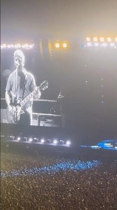 Oasis - Acquiesce 02