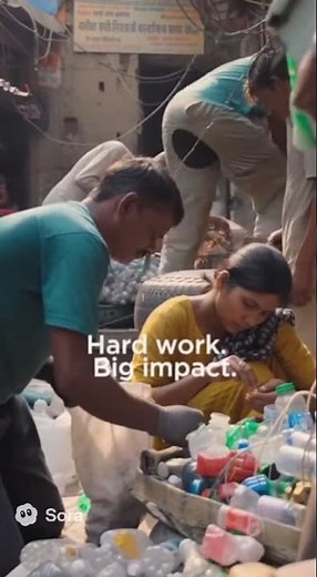 Inside Dharavi: The $1 Billion Slum That Powers Mumbai! 💪♻️ #didyouknow #funfacts