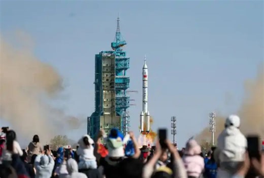 空间碎片防护板从1.0到7.0迭代，中国航天太空铠甲技术能否化解近地轨道安全危机？