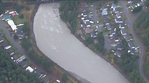 B.C. floods: Local state of emergency declared in the District of Hope