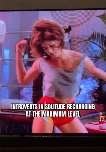 Should be able to survive up to 10 mins of small talk after this. #introvertstruggles #solitudeordeath #movieclips #80smovies #carlyraejepsen