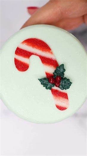 Candy cane stencil cupcakes ❤️🤍 You're so good, Lindsey Baked This! | Food Network