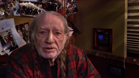 Willie Nelson and Wife Annie D’Angelo Ring in 25th Wedding Anniversary